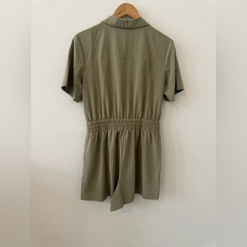 NWOT Athleta Avenue Romper Aspen Olive Small - Picture 6 of 10
